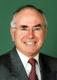 John Winston Howard (* 26. jl 1939, Sydney) je austrlsky politik a sasn predseda vldy Austrlie.

V rokoch 1977-1983 bol ministrom financi a v rokoch 1985-1989 bol predsedom Liberlnej strany. Za predsedu strany bol op zvolen v roku 1995 a 2. marca 1996 porazil vo vobch Paula Keatinga, dovtedajieho premira z Labouristickej strany. Howardov kabinet bol znovuzvolen v rokoch 1998, 2001 a 2004, o je najspenej volebn vsledok od db sira Roberta Menziesa. Po vazstve v roku 2004 Howard kontroluje obe komory austrlskeho parlamentu.
Wikipedia