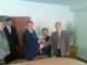 Foto : pn konzul Ravaglioli z manelkou a pnom rektorom UCM prof. RNDr. Eduardom Kostolanskm, CSc