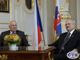 Foto : Ilustran 
esk prezident Vclav Klaus dnes podporil znovuzvolenie prezidenta SR Ivana Gaparovia aj na druh funkn obdobie. Po stretnut na Praskom hrade Klaus zdraznil, e terajie obdobie Gaparovia povauje iba za prv. Prezidenti sa dnes venovali aj bilaterlnym vzahom, situcii v Eurpe, otzkam dopadu hospodrskej krzy. Vrtili sa aj k plynovej krze zo zaiatku roku.
Som vemi rd, e pn Gaparovi prijal moje pozvanie, pricestoval do R, pricestoval do Prahy, priiel na Prask hrad. Vetci vieme, e sa bli ukonenie jeho prvho prezidentskho obdobia a je u istou tradciou, e sa takto na zaiatku a na konci prezidentskch obdob navzjom navtevujeme, povedal esk hostite a prv prezidentsk obdobie zdraznil v jednoznanom nznaku, e nasledova by malo aj druh prezidentsk obdobie Ivana Gaparovia.

