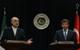 Foto : Irnsky minister zahraninch vec Ali Akbar Salehi vlavo a jeho partner z Turecka Ahmet Davutoglu ((AP Photo/Burhan Ozbilici, File))